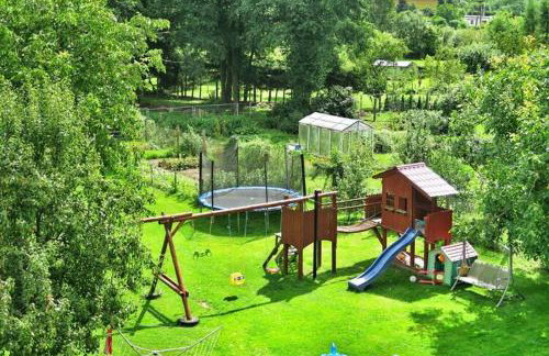 Cottage by Lake Ostrowieckie With Private Beach - Foto 44