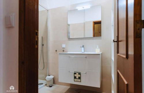 Apartamento Miramar - Piscina e BBQ - Foto 25