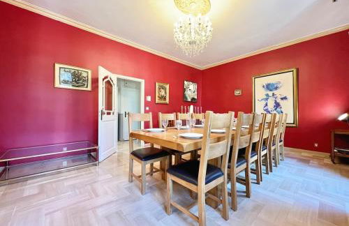 Bourgeois House - 16 personnes, Piscine, 6 chambres, 8 lits, 4 SDB, Centre-ville, CLIM - Foto 33