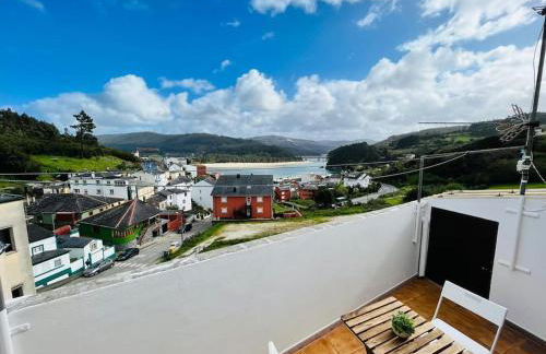 Apartamentos Ría do Barqueiro - Gran apartamento completo con terraza en O Barqueiro - Foto 1