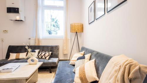 Garden Apt Leverkusen 15 min Cologne fair, 19 min Duesseldorf, family friendly - Foto 2