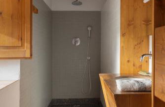 Masia elegant amb jardí i piscina - Photo 35