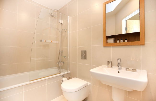 Fenwick Chambers - By Week2Week - Photo 15