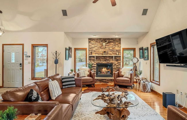 Lake View Retreat Avantstay Entertainer's Home Yard, Deck, Game Room - Foto 1