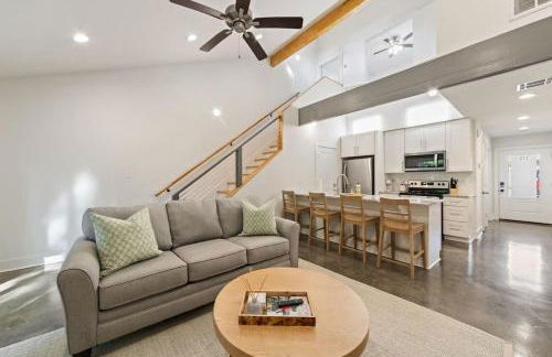 Modern King Bed Patio Central Lafayette - Foto 19