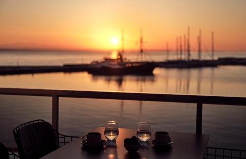 Monopolio Waterfront Apartment with Sea View, by ZanteWize - Foto 2