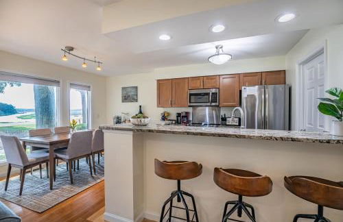 New Listing! Water Views with Short Walk to Dataw Clubhouse and Pool - Sleeps 6 - Foto 10