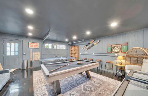 Fully Restored cottage, AMAZING game room, hot tub - Foto 26