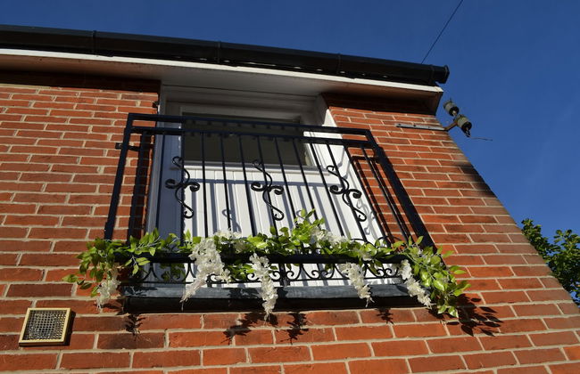 Frinton Escapes - The Cottage - Photo 29