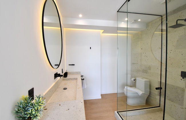 Kumaru Suites by The Spot Rentals - Foto 43