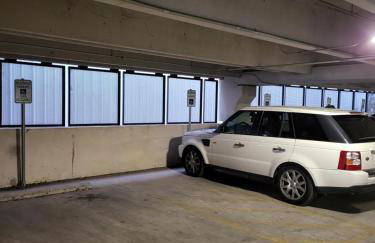 Beautiful Condo on Riverwalk w King Ste Free Parking Pet friendly centrally Located on the Riverwalk - Photo 9