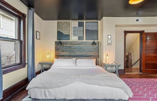 AC 9 BR 4BA Victorian Manor - 1 Block to Beach - Foto 44