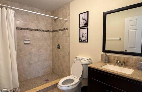 NEW! Safari Breeze - Professionally Decorated Home by Busch Gardens & USF - Foto 17