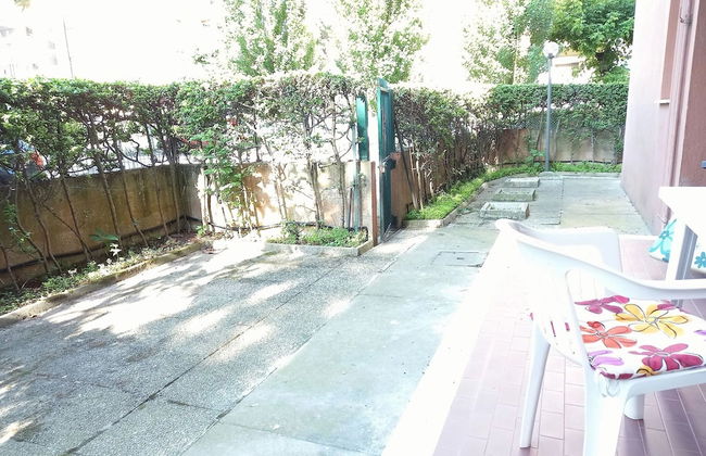 Attractive Apartment With Private Garden - Foto 27