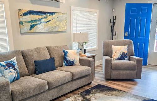 Walk to Beach Hampton Home with Grill! - Foto 4