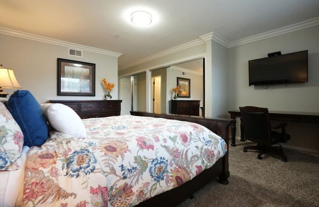 Large Family Pool Home 2.5 Miles To Disney w/3 King Beds!!! - Foto 17