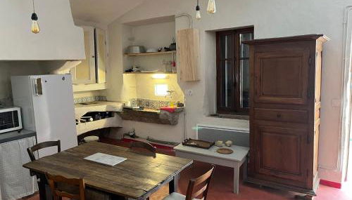 Logement atypique tout en pierre - Foto 2