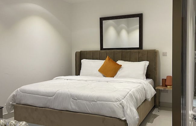 Unique Homes by Lennox - Photo 5