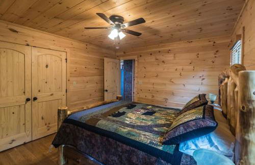 Majestic mountaintop cabin, hot tub, fireplaces - Foto 36