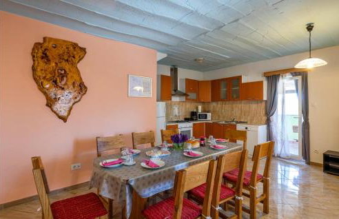 Three-Bedroom Holiday Home 0 In Zminj - Photo 14