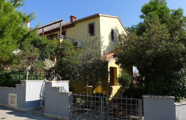 Six Person Apartment With 2 Bedrooms Near the Beach in Pjescana Uvala - Foto 19