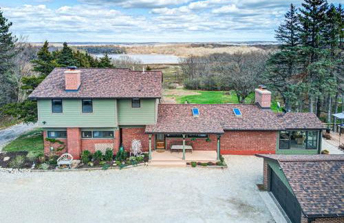 Secluded Luxury Retreat: 15 Acres, Views, Hot Tub - Foto 1