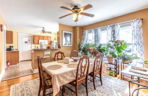 The Paradise House steps from the Heart of Hertel - Foto 11