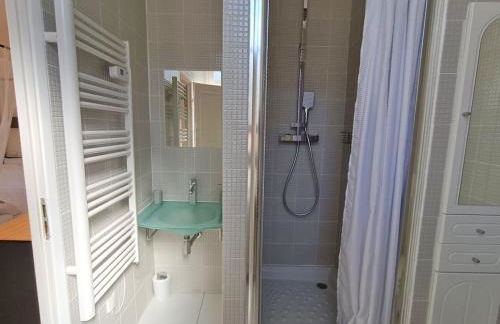 Luchon Holidays, parking, wifi, balcon, cave, T3 8 personnes - Photo 37