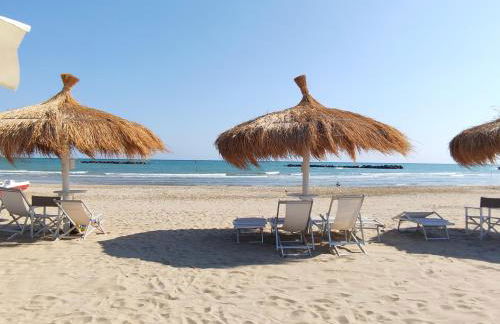Appartamento Miramare 3 con servizio spiaggia - Foto 5