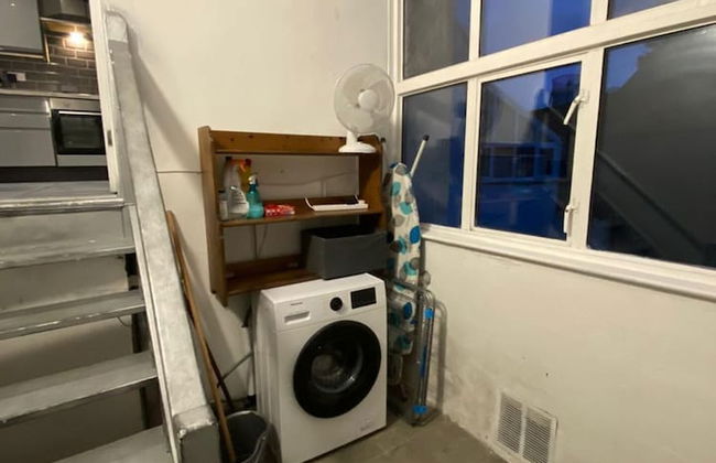 Charming 3-bed Apartment in London - Foto 47