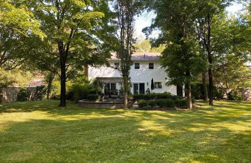 private luxe, garden, wellness home steps from Princeton - Foto 16