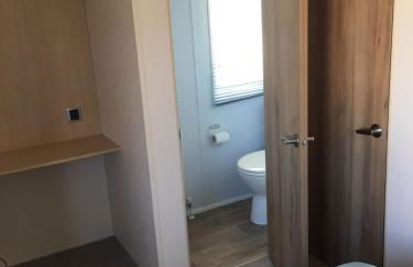 Two x 6 Berth static caravan on Lyons Robin Hood Rhyl North wales - Photo 27