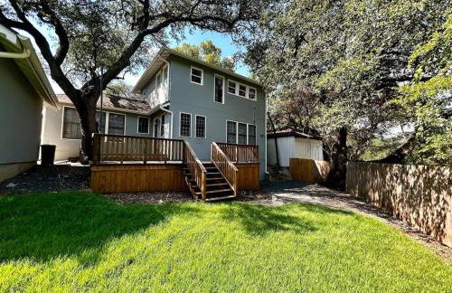 2025 New Build Victorian Gem on UT, 4BR, 2BA Downtown with Free Parking - Foto 22