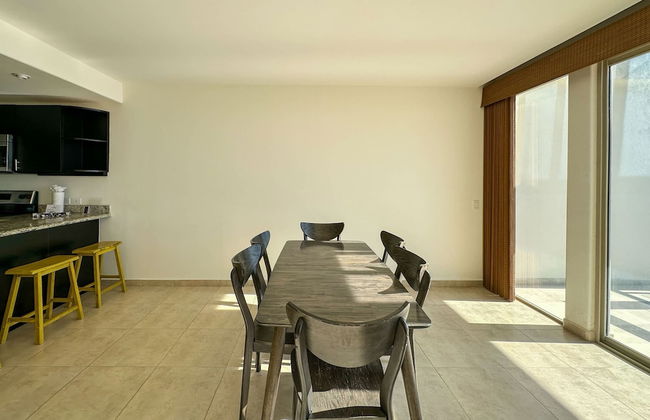 2BR Sunset Escape for Families - Foto 12