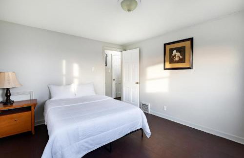 Quiet Pittsburgh 3BR | Parking, AC + Pets - Foto 2