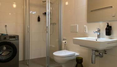 Design-Apartment I direkt im Zentrum von Bad Krozingen I Boxspring I Terrasse mit Garten & direktem Parkplatz I Boxspring I Nespresso - Foto 5