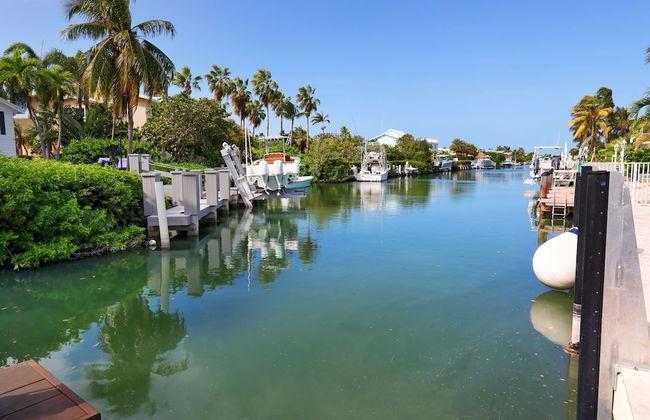 Waterfront Luxury Home With Pool And Boat Dock 3 Bedroom Home by RedAwning - Foto 31