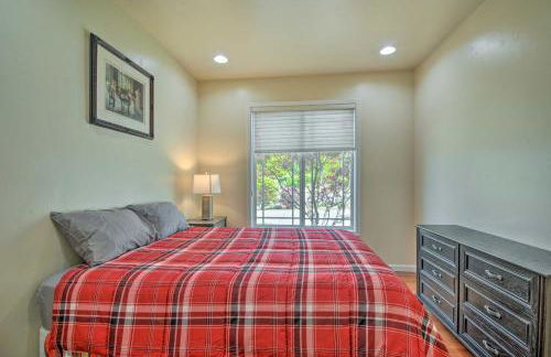 Charming Medford Getaway about 4 Miles to Downtown! - Foto 10