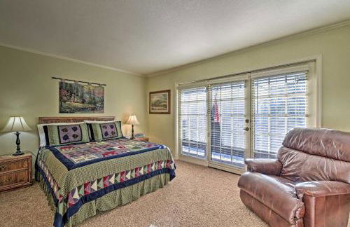 Red River Townhome with Balcony and Mtn Views! - Foto 10