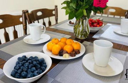 3 Bedroom House Garden Free Parking 15 min to centre 5 min to motorway - Foto 12