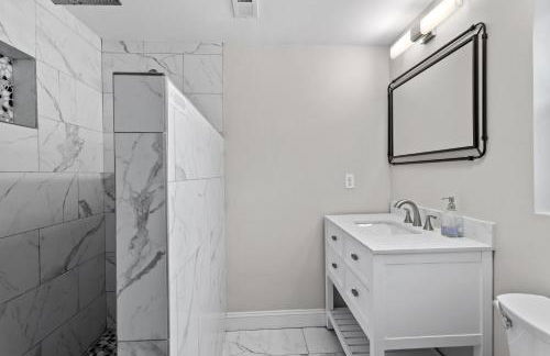 GATHERING HOUSE IN HISTORIC OAKWOOD - Foto 7