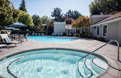 Blueground Campbell pool nr Campbell Park SFO-1945 - Foto 17