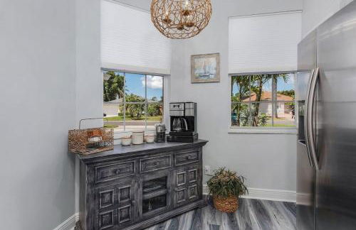 Blue Bayou Oasis Luxury Pool home and Sunshine - Foto 18