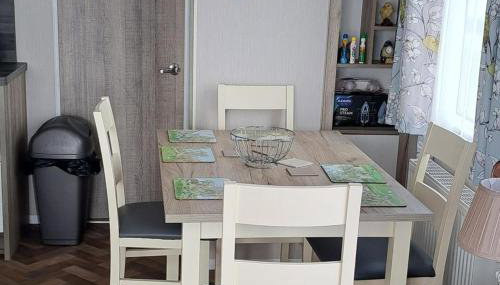 Beautiful 3-Bed Lodge in kent - Foto 3