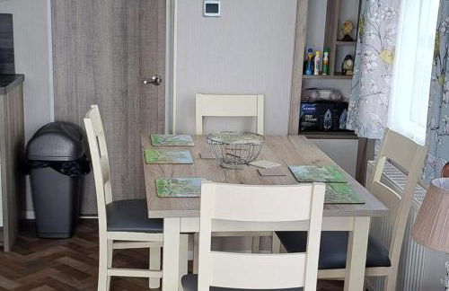 Beautiful 3-Bed Lodge in kent - Foto 3