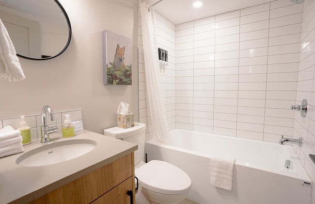 Basecamp Suites Banff - Photo 55