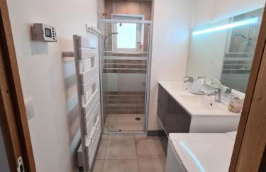 maison de village au calme climatisée 1 - Foto 11