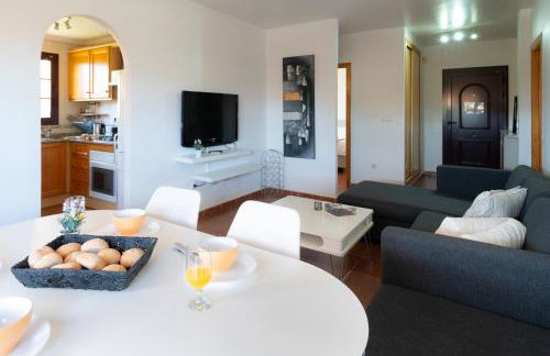 Club Salino Hideaway-Your Peaceful Retreat with Pool in Torrevieja - Photo 6