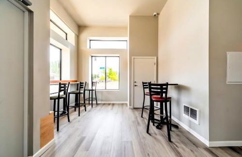 Cozy Micro Suite Unit 7 Sleeps 2 Minutes to Downtown - Foto 17