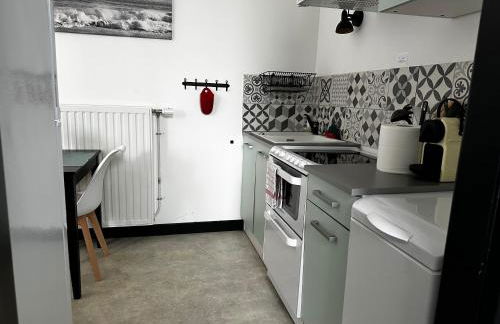 Escapade à 700m de la mer, parking et terrasse le capucin - Foto 5